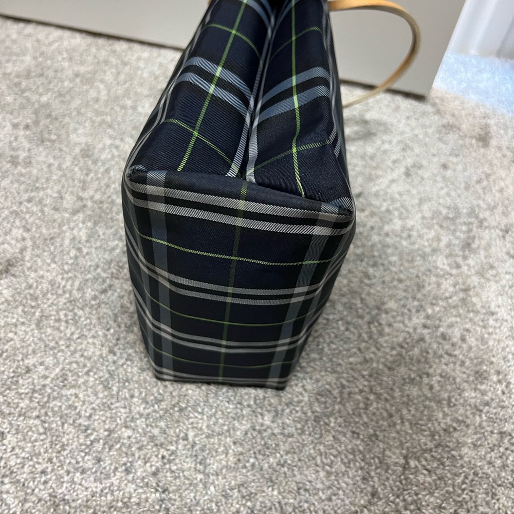 Burberry Nylon Tote small-Pristine Authentic - Picture 4 of 7
